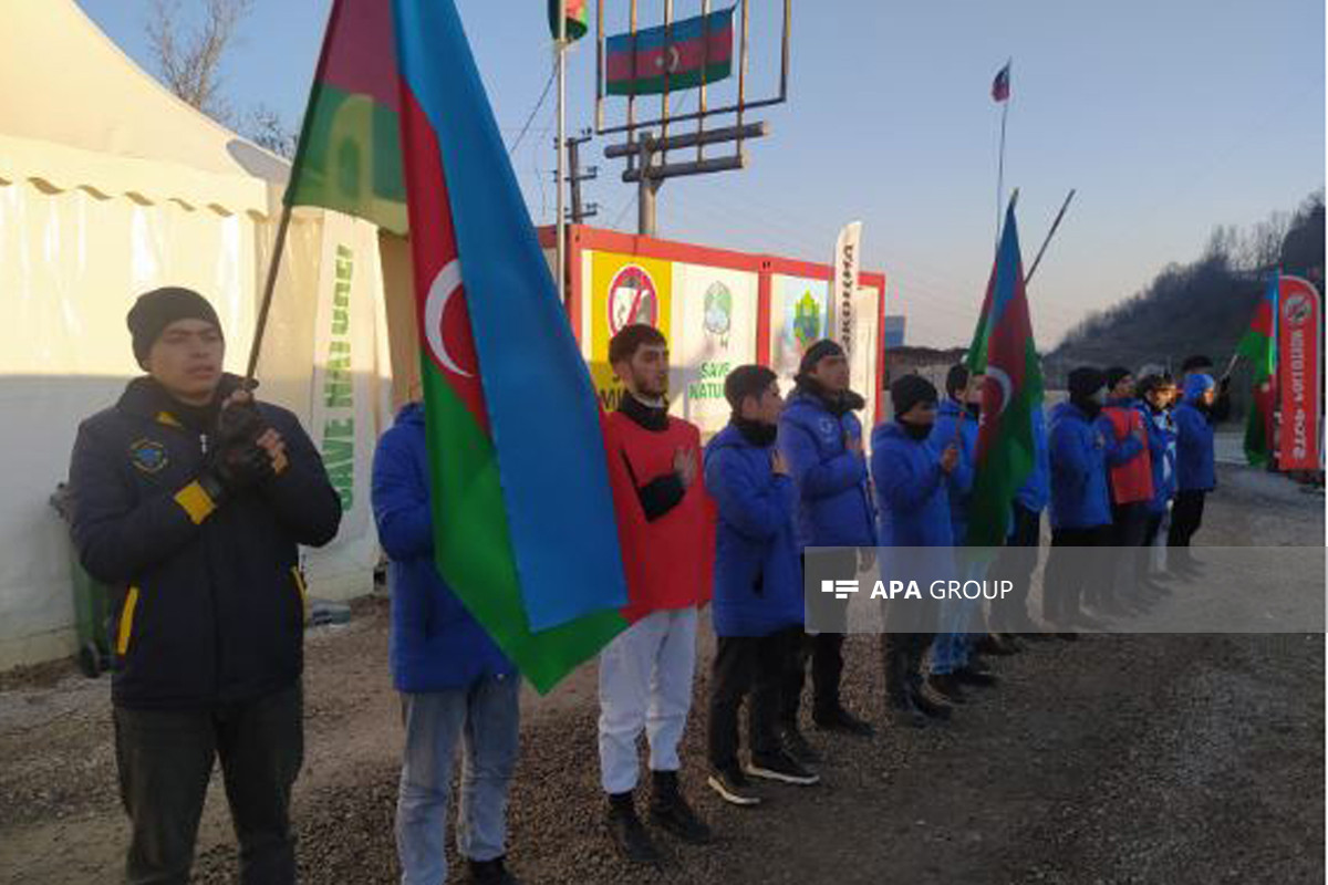 Peaceful protest of Azerbaijani eco-activists on Lachin-Khankendi road enters  103rd day-PHOTO 