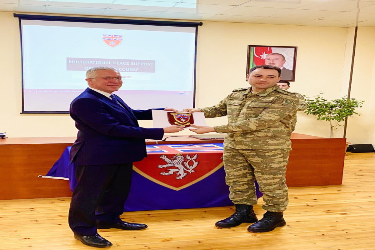 Azerbaijani servicemen participated in the course organized by Britain and the Czech Republic-PHOTO 