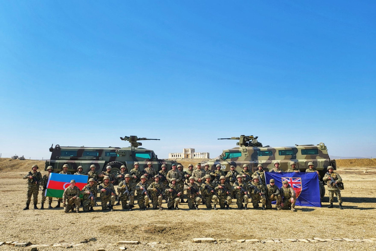 Азербайджанские военнослужащие приняли участие в учениях, организованных Великобританией и Чехией -<span class="red_color">ФОТО