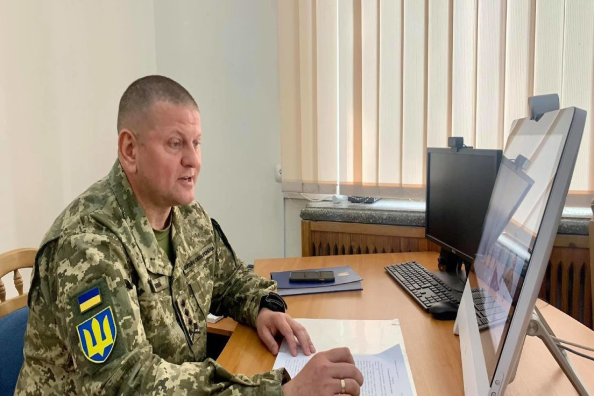 Ukrayna Silahlı Qüvvələrin Baş komandanı britaniyalı həmkarı ilə telefonla danışıb