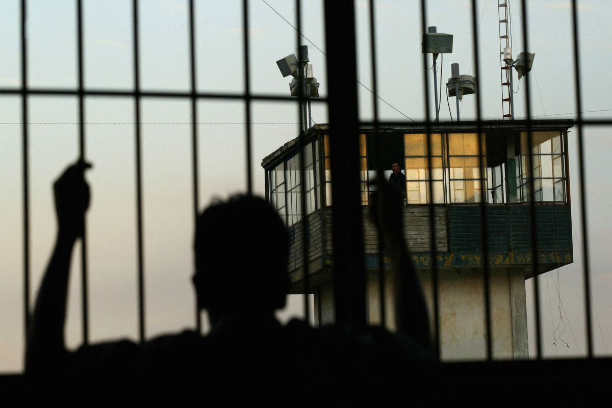 СМИ: Турция экстрадировала 26 иранских заключенных на родину