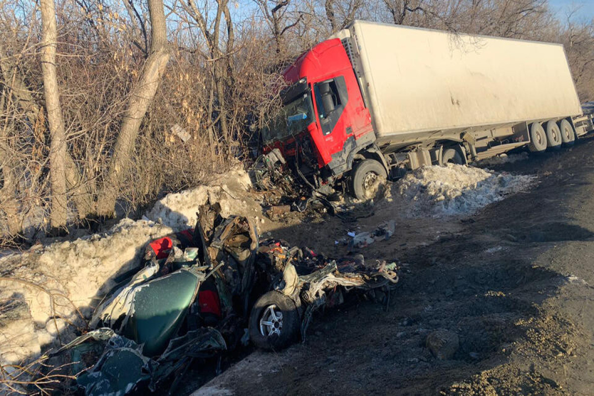 Четыре человека погибли в ДТП в России