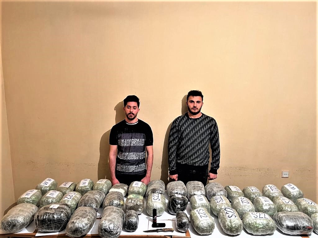 İrandan Azərbaycana 41 kq narkotik keçirmək istəyən 2 nəfər tutulub - FOTO 