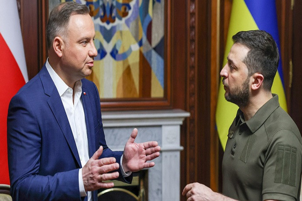 Zelenski Duda ilə Ukraynanın müdafiə ehtiyaclarını müzakirə edib