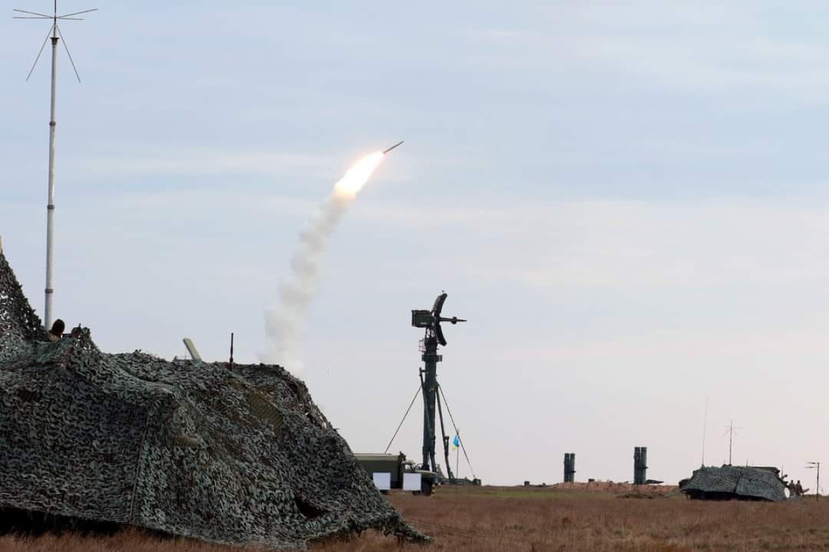 Украинские ПВО сбили российские беспилотники в небе над Киевом-ОБНОВЛЕНО 