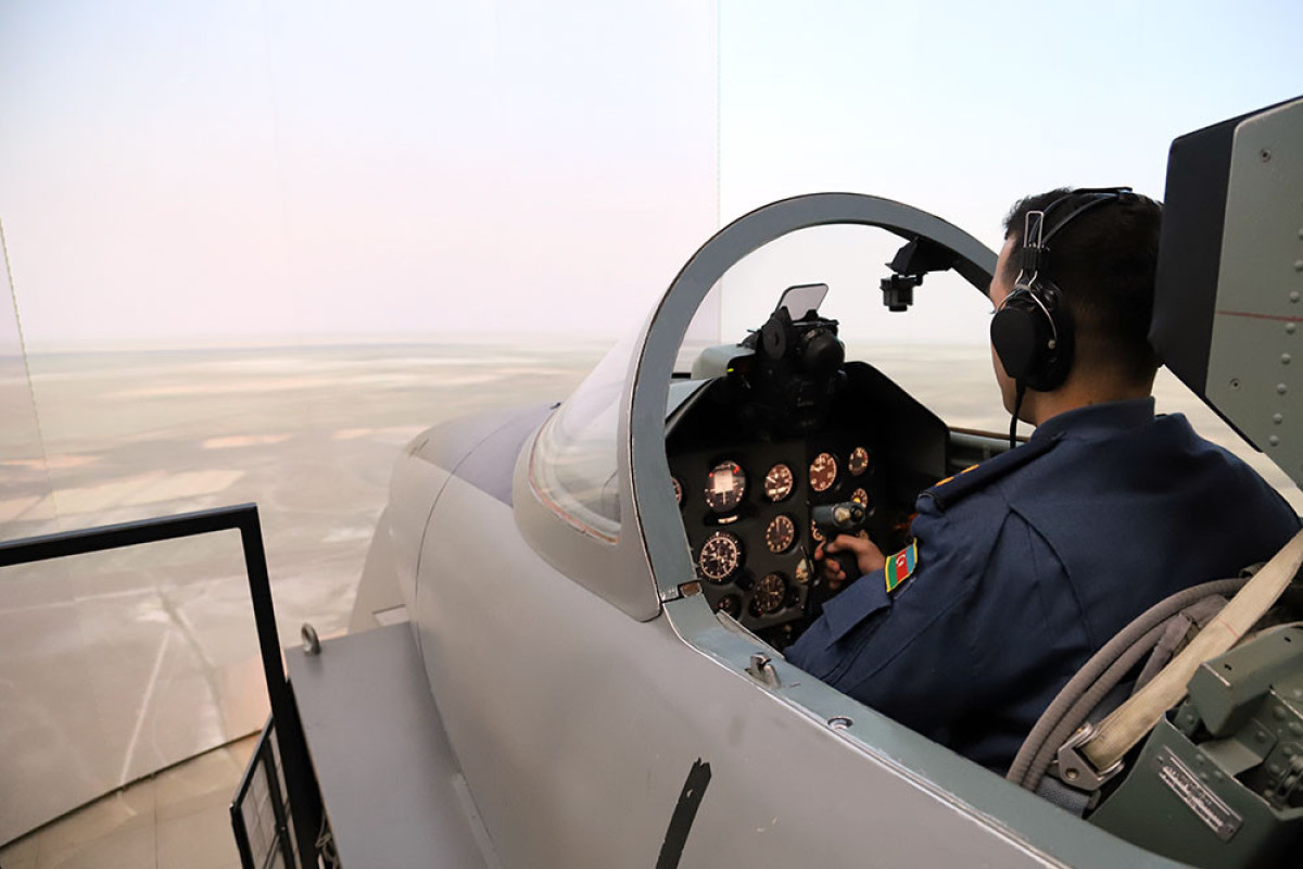 Azerbaijan Air Force aircraft carry out training flights-VIDEO 