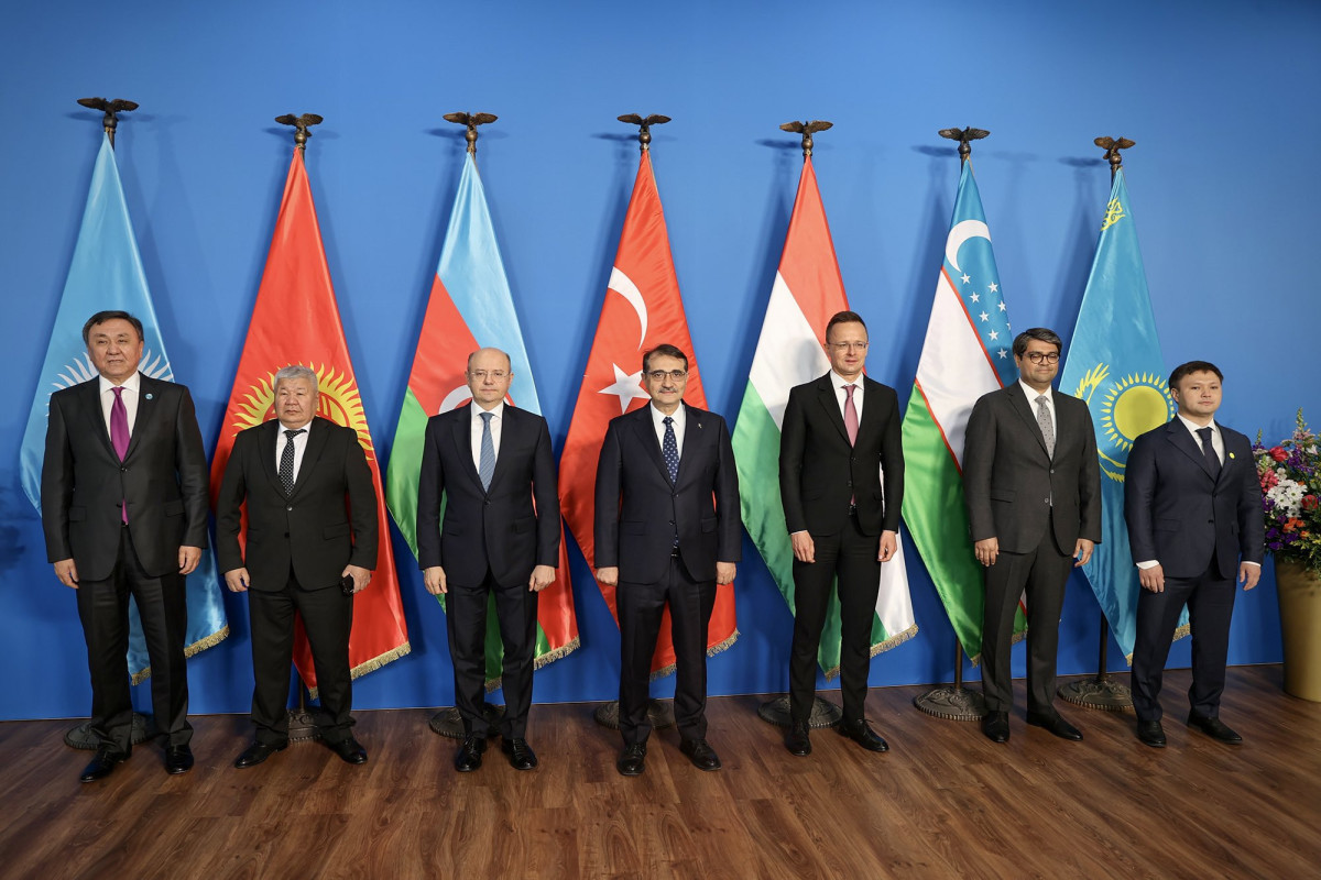 В Будапеште проходит заседание министров энергетики ОТГ