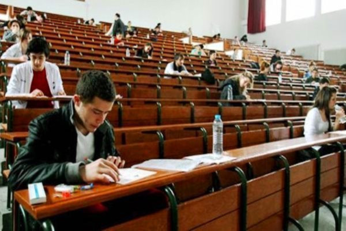 В университетах Турции возобновляется очное обучение