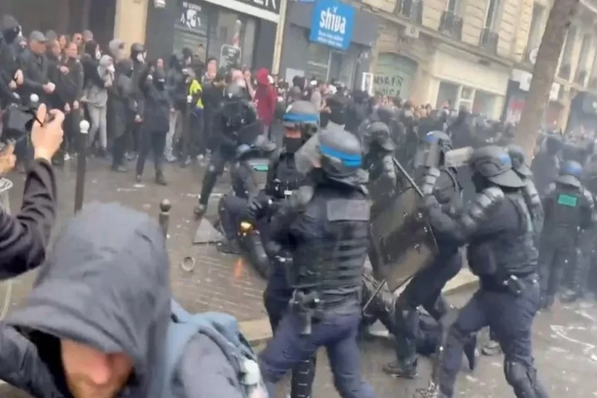 More than 100 police hurt in French May Day protests