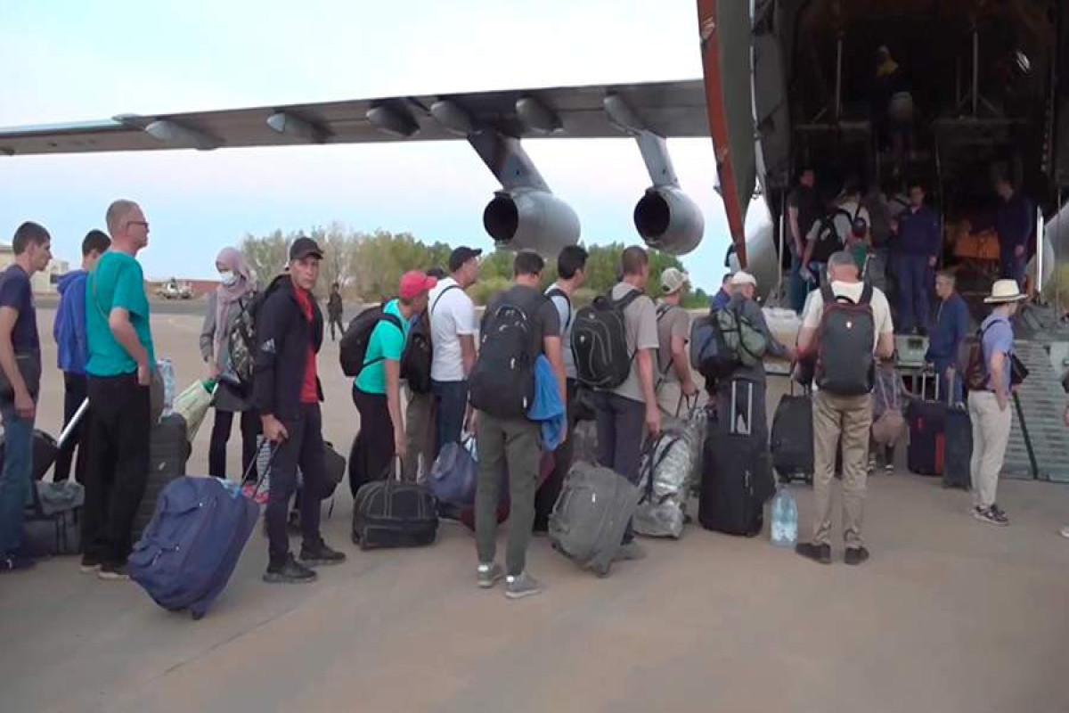 Four Russian military Il-76 planes evacuate 200 people from Sudan to Russia