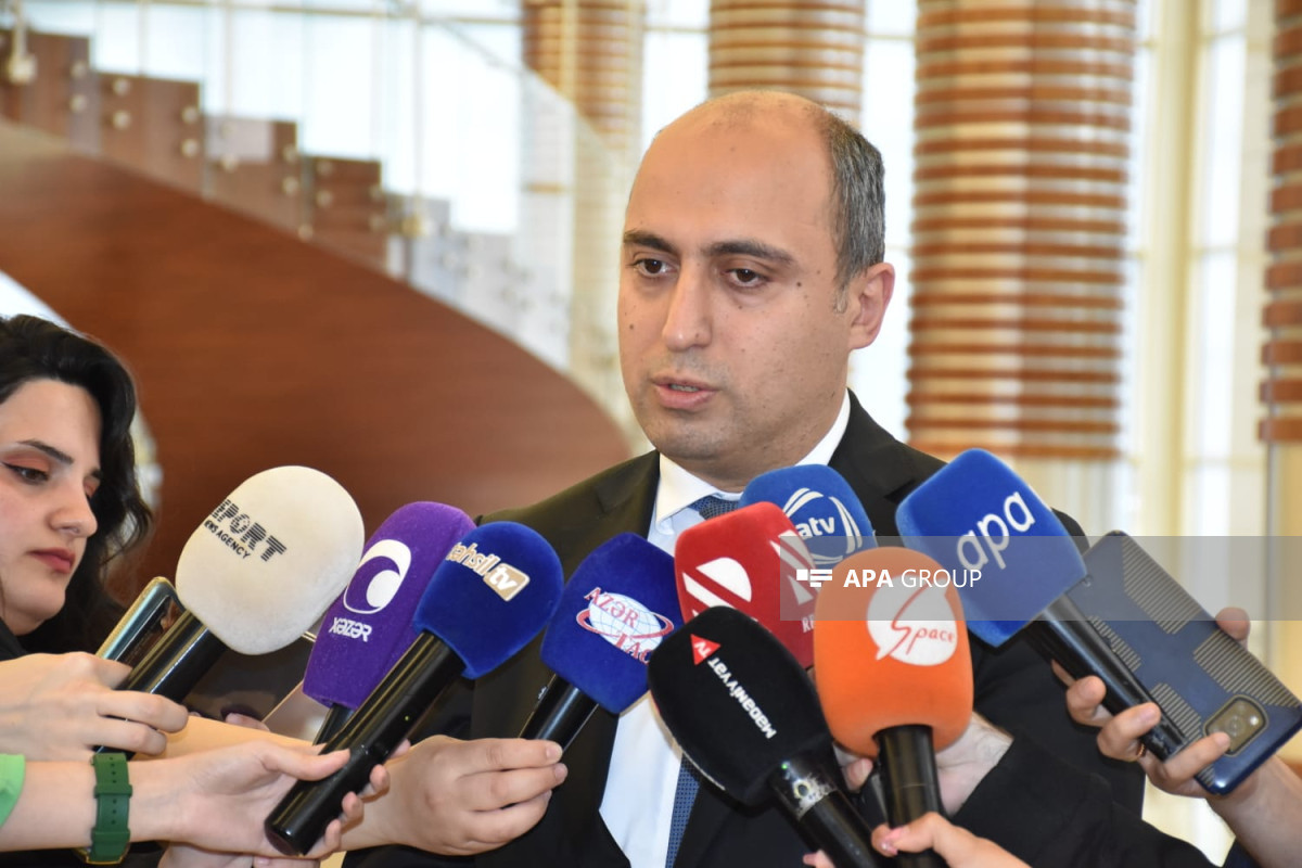 Nazir: Elektron diplomlara keçid üzrə işlər davam etdirilir
