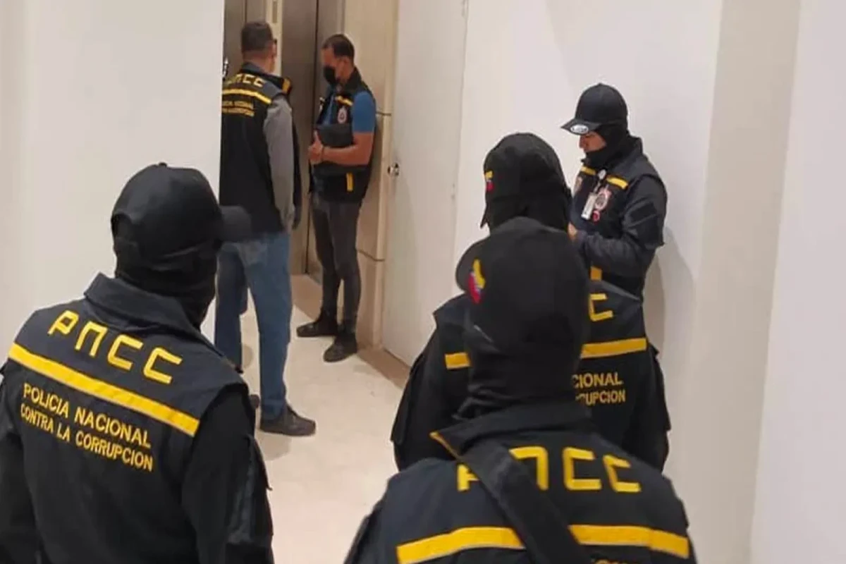 В Венесуэле арестовали главу двух филиалов нефтегазовой компании по обвинению в коррупции