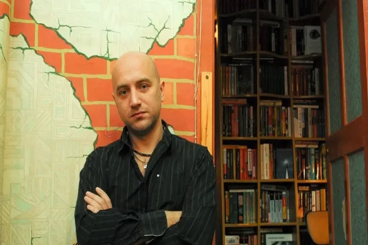 Russian nationalist writer Zakhar Prilepin injured in car bombing, one person killed