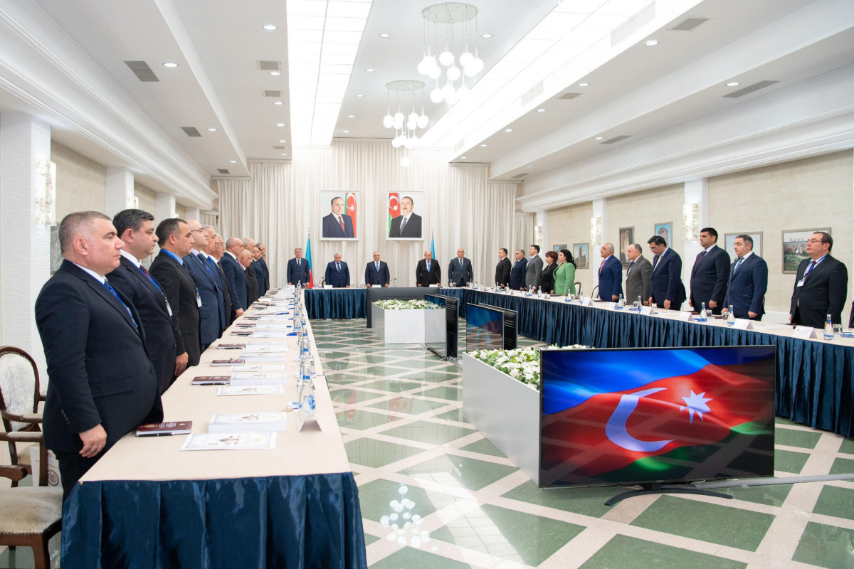 DTX Mədəniyyət Mərkəzində Heydər Əliyevin 100 illik yubileyi ilə bağlı konfrans keçirilib - FOTO 