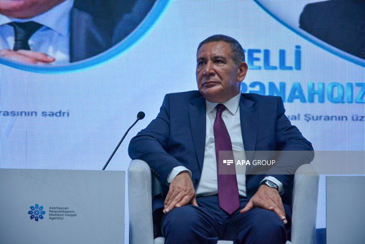 Heydər Əliyevin 100 illik yubileyinə həsr olunmuş konfrans keçirilib - FOTO 