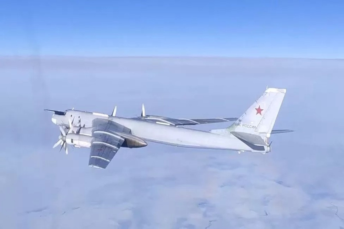 Rusiya Xəzər dənizi üzərində uçan dörd bombardmançı təyyarədən Kiyevə qanadlı raketlər atıb
