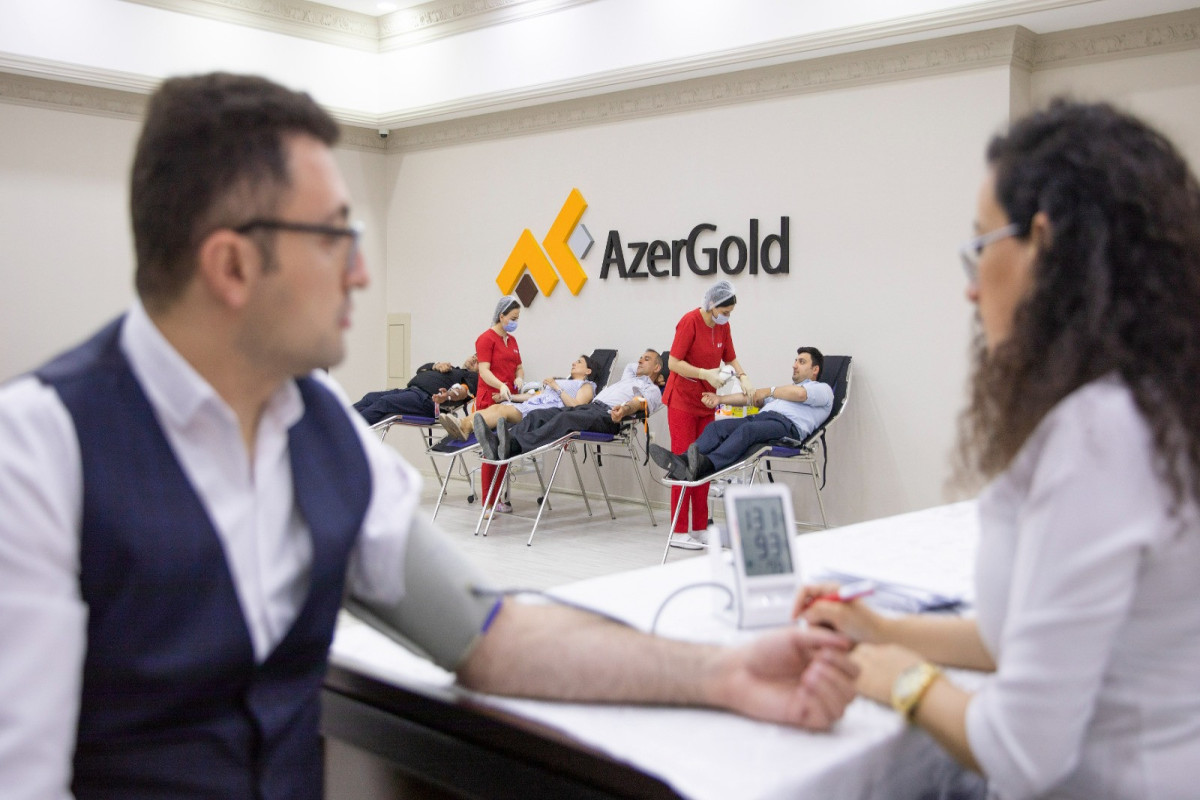 “AzerGold”da Heydər Əliyevin 100 illik yubileyi münasibətilə qanvermə aksiyası təşkil edilib - FOTO 