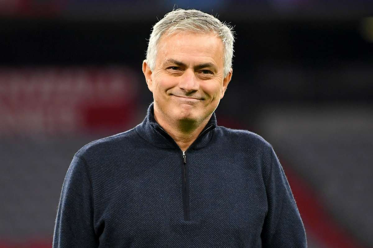 Mourinyo PSJ tərəfindən heç bir təklifin gəlmədiyini açıqlayıb