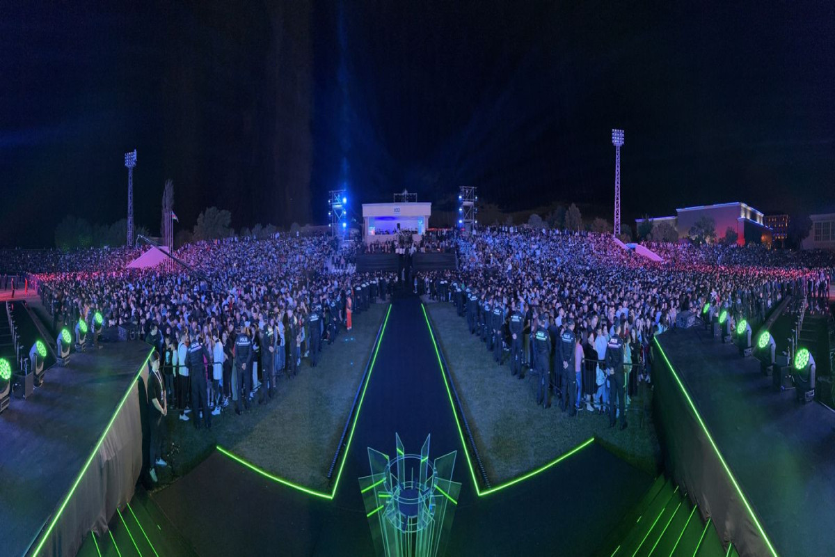 Naxçıvanda Heydər Əliyevin anadan olmasının 100 illiyi ilə əlaqədar konsert təşkil olunub