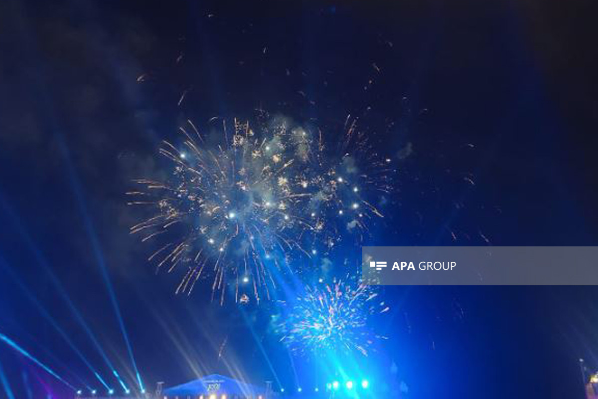 Fireworks displays were held in Baku Boulevard-PHOTO -VIDEO 