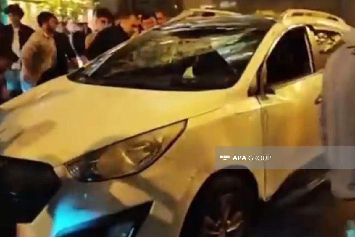 Bakıda qəza zamanı avtomobil aşıb - FOTO  - VİDEO 