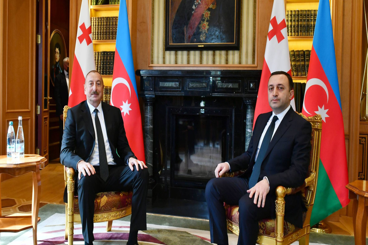 Qaribaşvili Prezident İlham Əliyevə Ulu Öndərin 100 illiyi münasibətilə təbrik ünvanlayıb