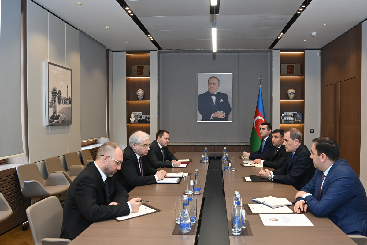 Джейхун Байрамов обсудил со спецпредставителем главы МИД РФ переговоры по мирному соглашению