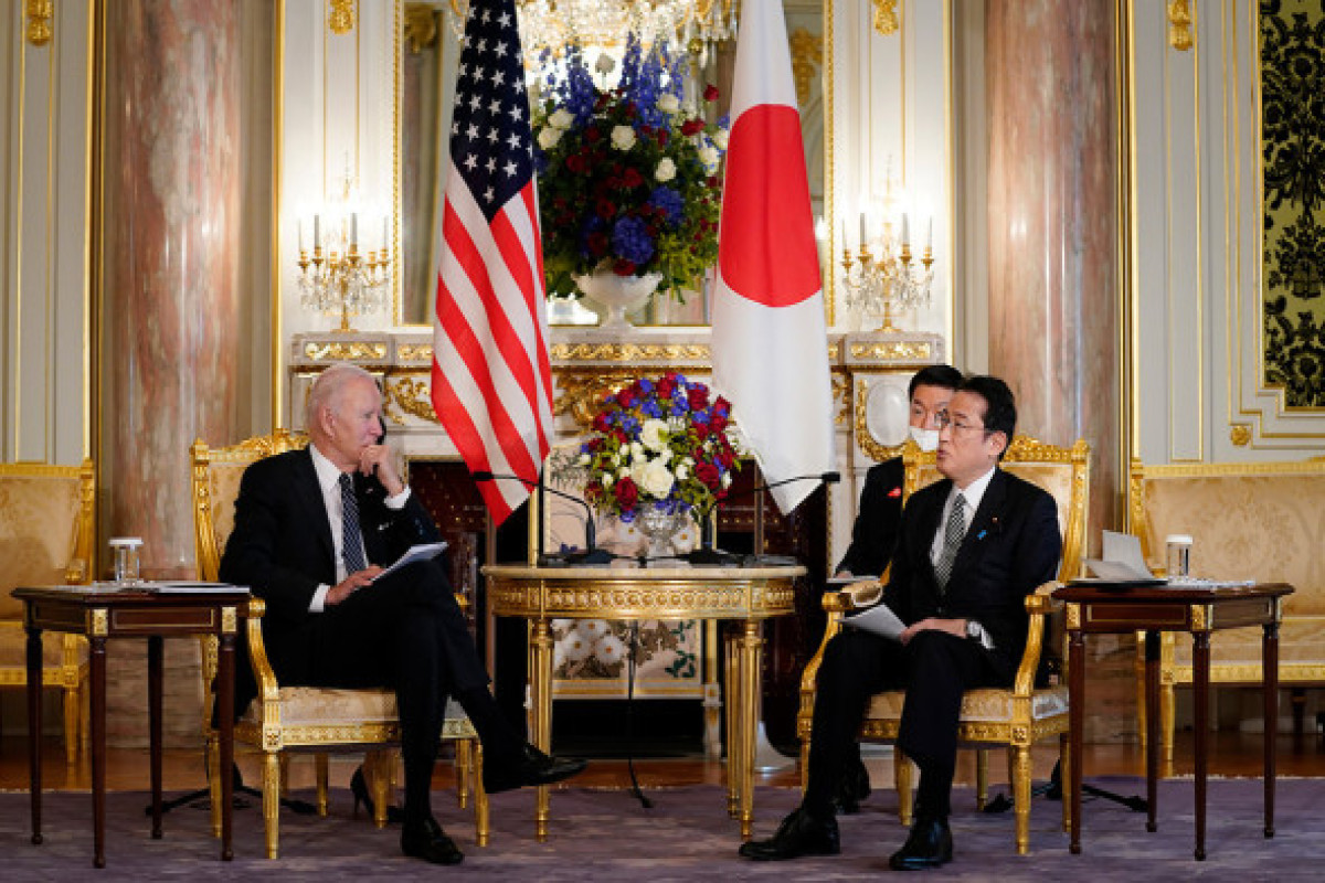 Байден проведет встречу с премьером Японии в Хиросиме