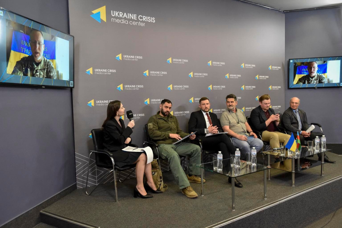В Киеве обсудили интенсификацию отношений с Азербайджаном в условиях глобальных вызовов