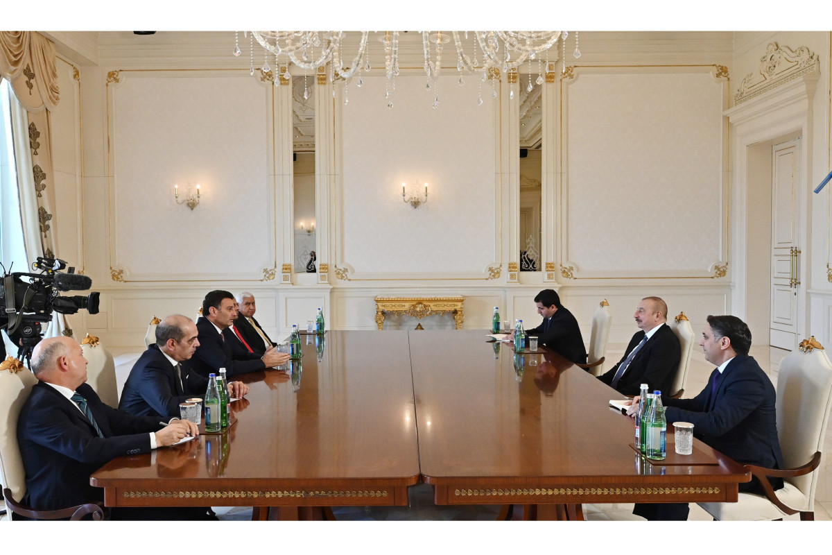 Президент Ильхам Алиев принял председателя Палаты представителей парламента Иордании