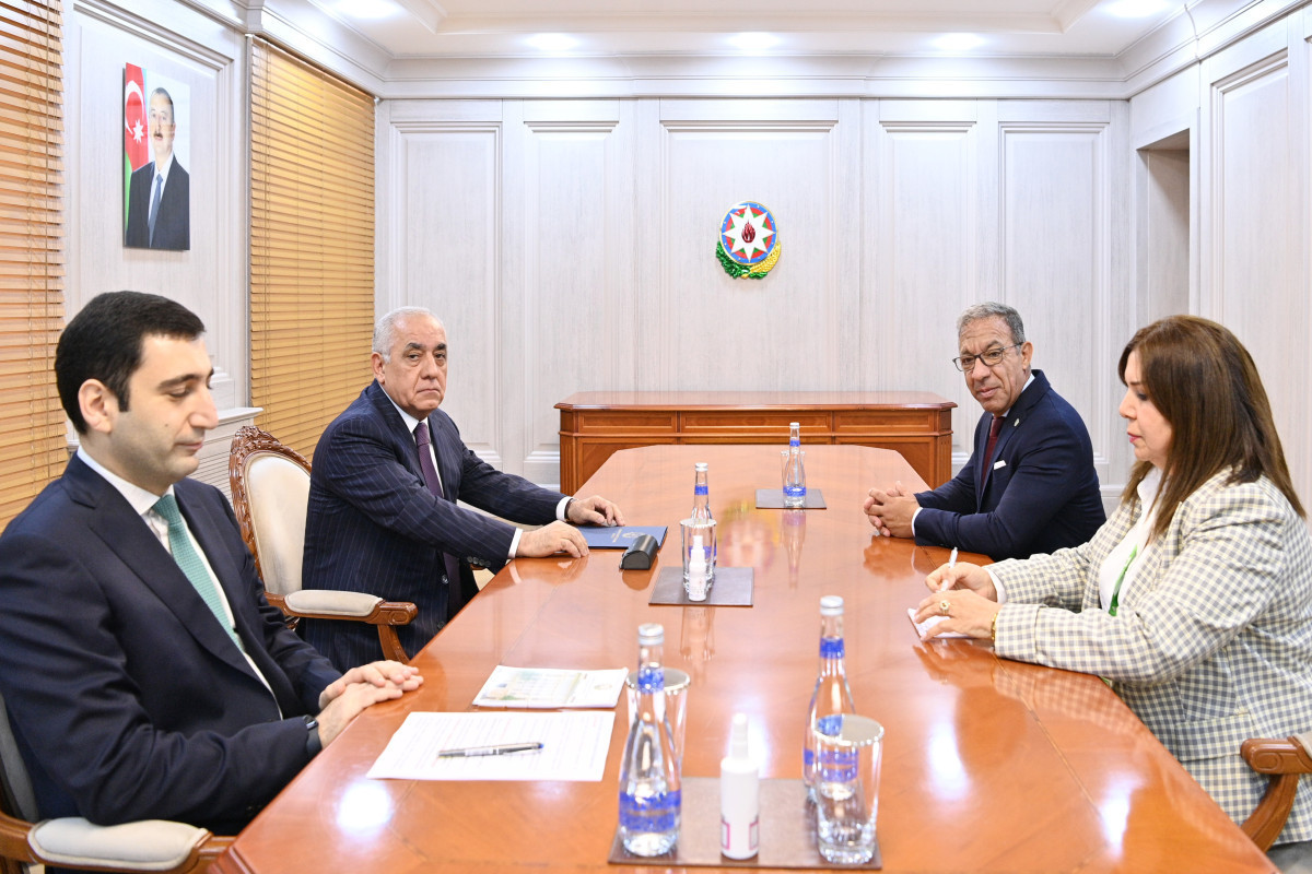 Премьер-министр Али Асадов встретился с президентом Межпарламентского Союза
