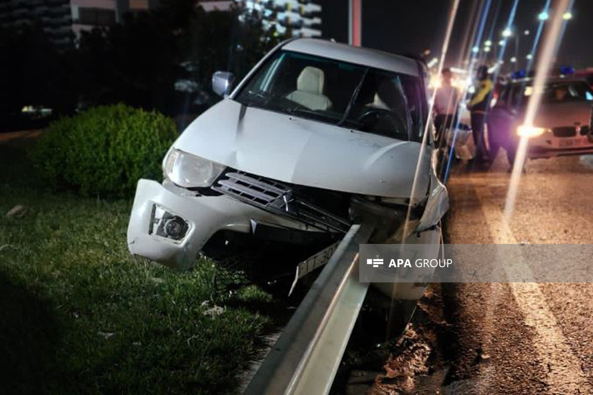 Bakı-Sumqayıt şossesində 2 avtomobil toqquşub, xəsarət alanlar var - FOTO 
