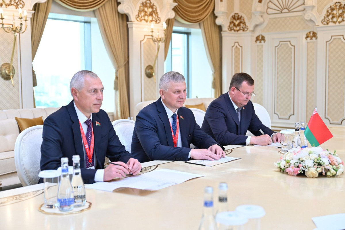 Chair of Azerbaijan Parliament met with Delegation of Belarusian National Assembly
