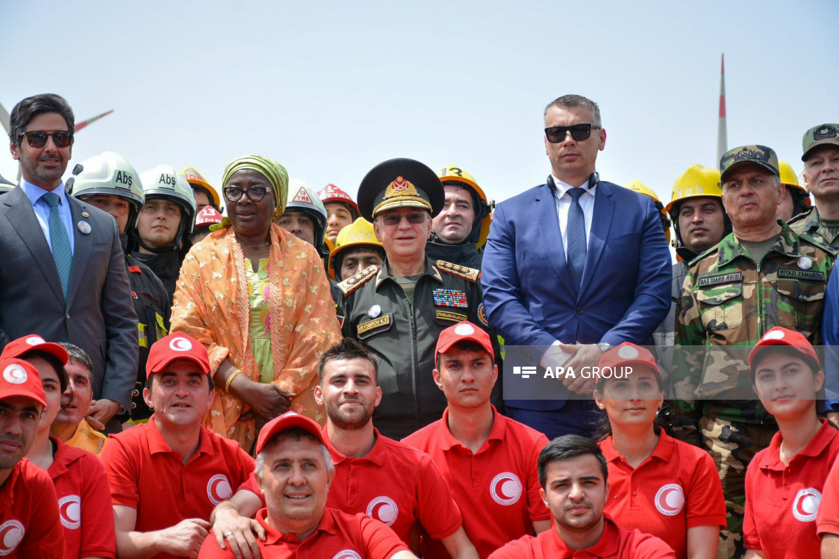 FHN helikopterlərin iştirakı ilə təlim keçirib, Beynəlxalq Mülki Müdafiə Təşkilatının Baş katibi təlimi izləyib - FOTOLENT  - YENİLƏNİB 