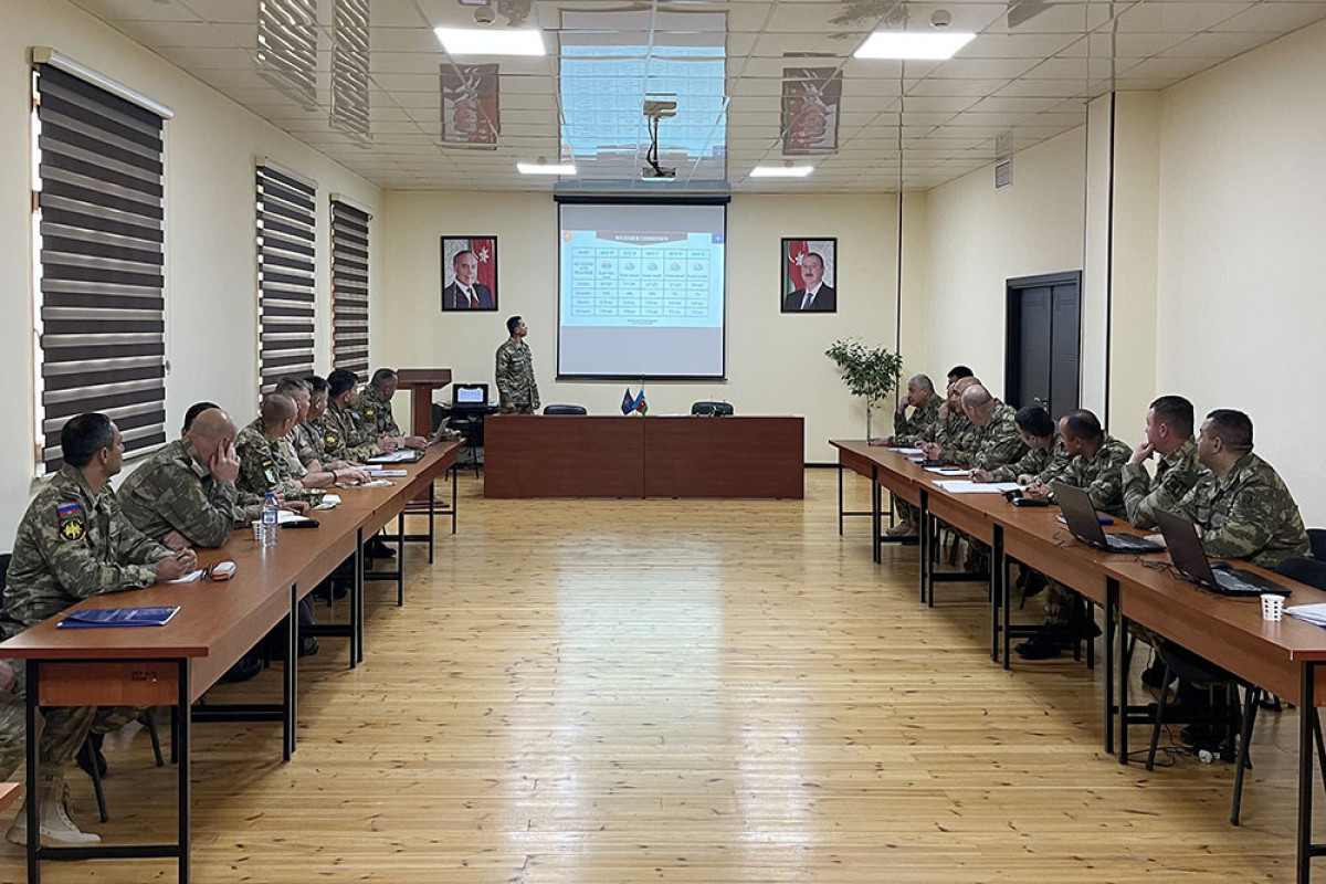 Azərbaycan Ordusunda NATO mütəxəssisləri ilə görüş keçirilib - FOTO 