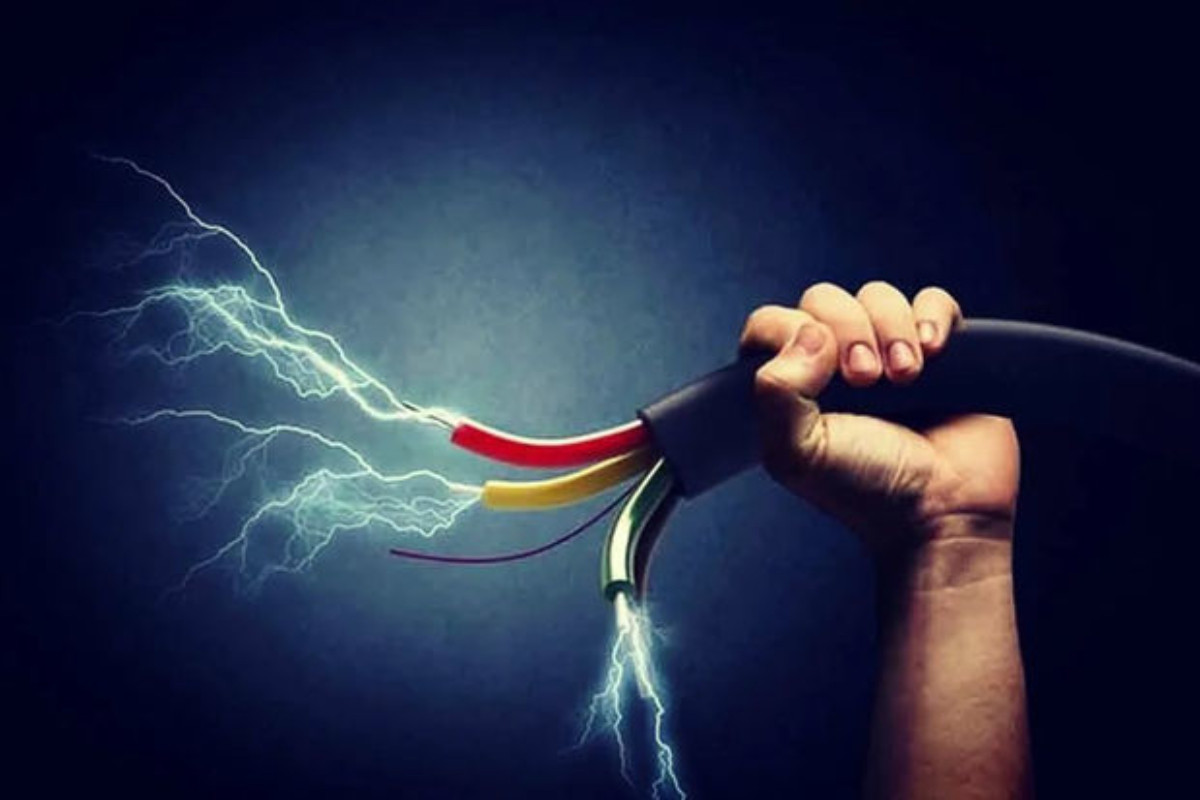 Oğuzda ustanı elektrik cəryanı vuraraq öldürüb - FOTO 