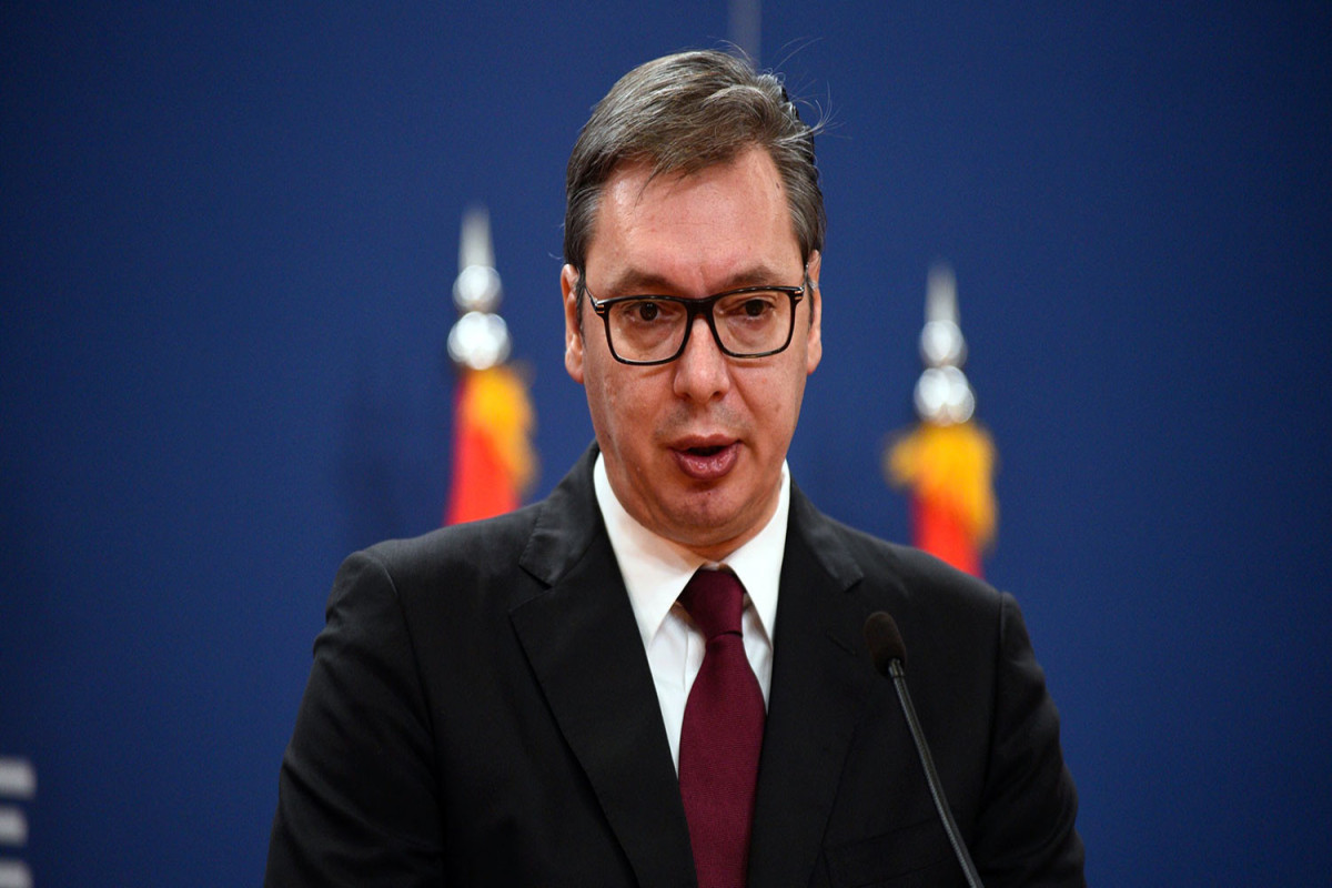 Vuçiç Serbiyada rəngli inqilab riskindən danışıb