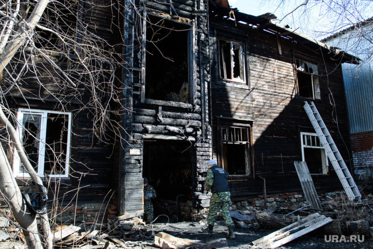 Ребенок и трое взрослых погибли при пожаре в России