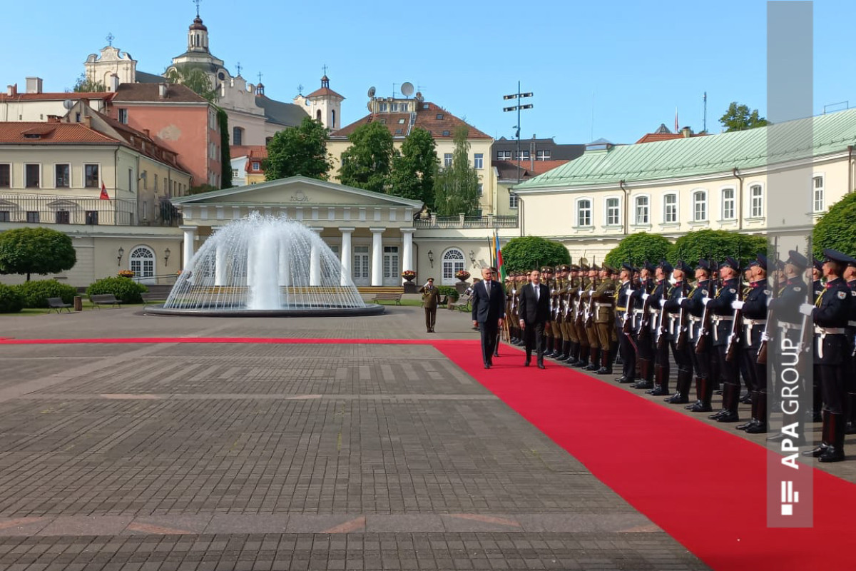 Official welcome ceremony was held for President Ilham Aliyev in Vilnius-PHOTO 