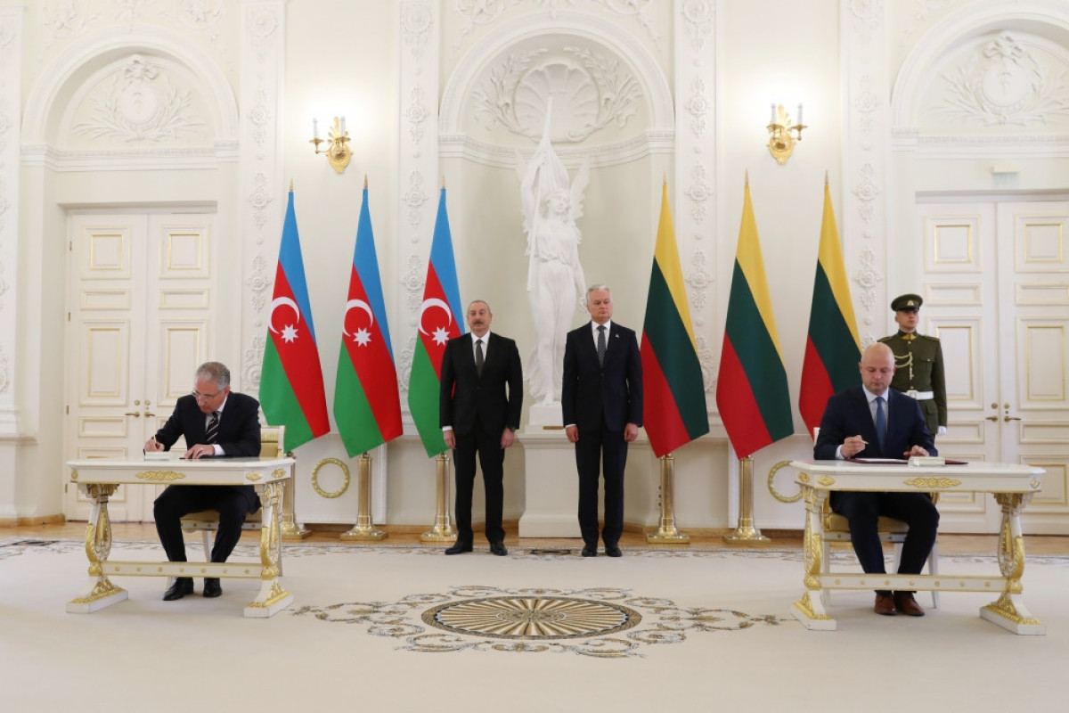 Подписаны документы о сотрудничестве между Литвой и Азербайджаном