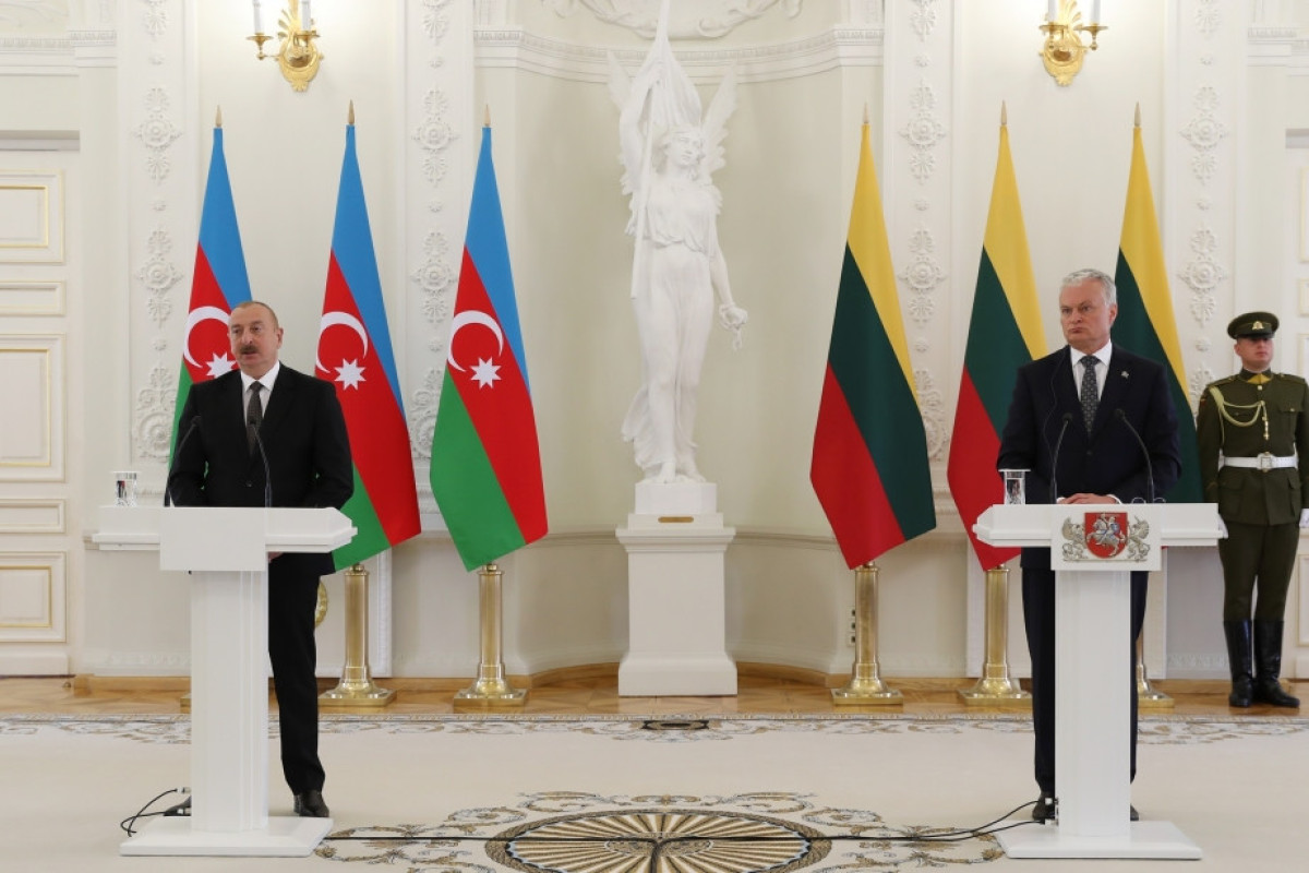 President of Azerbaijan Ilham Aliyev and President of Lithuania Gitanas Nausėda