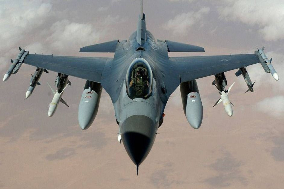 Тайвань вооружил свои истребители F-16V ракетами Sidewinder