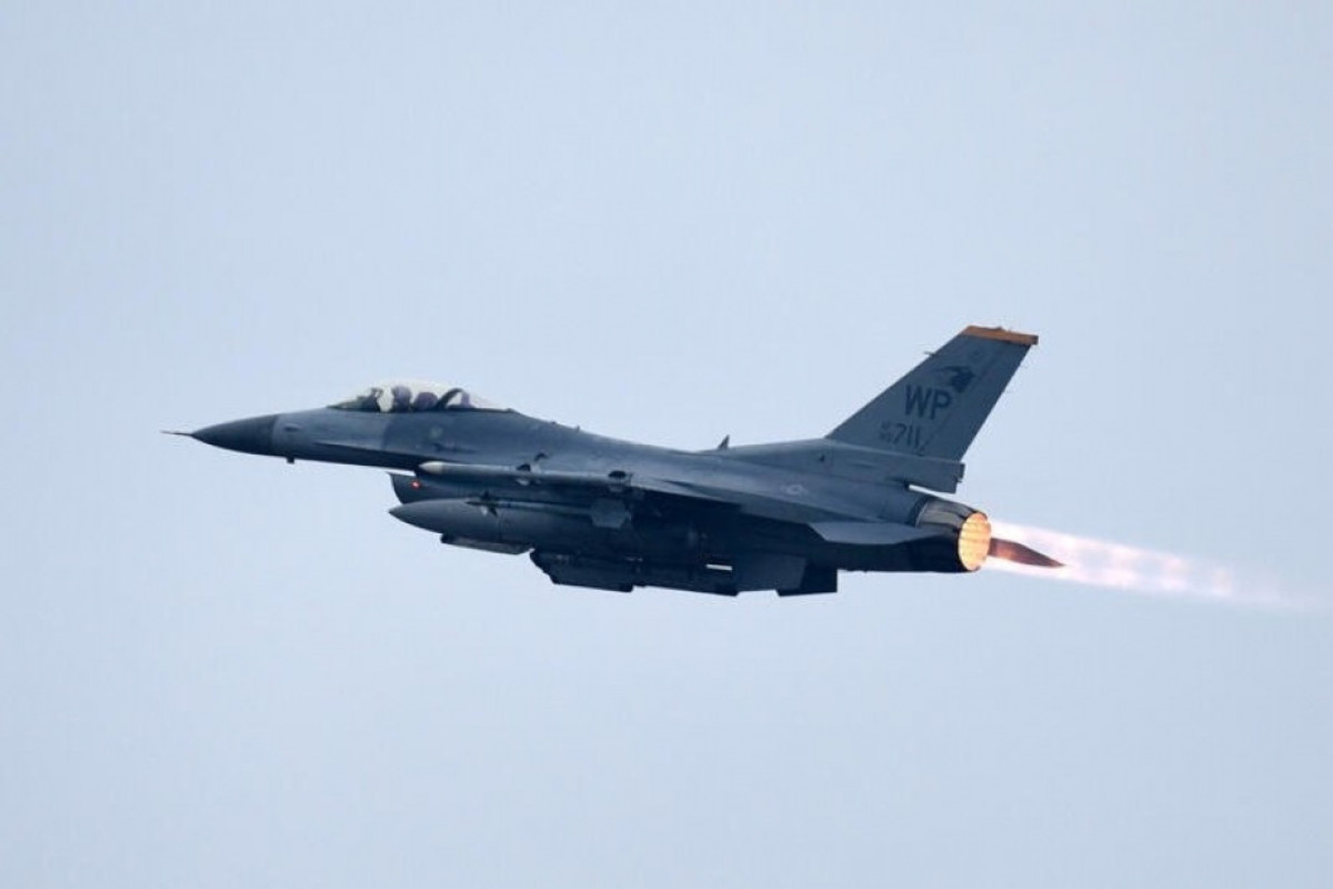 BMT Ukraynaya F-16 qırıcılarının tədarükü məsələsinə münasibət bildirib