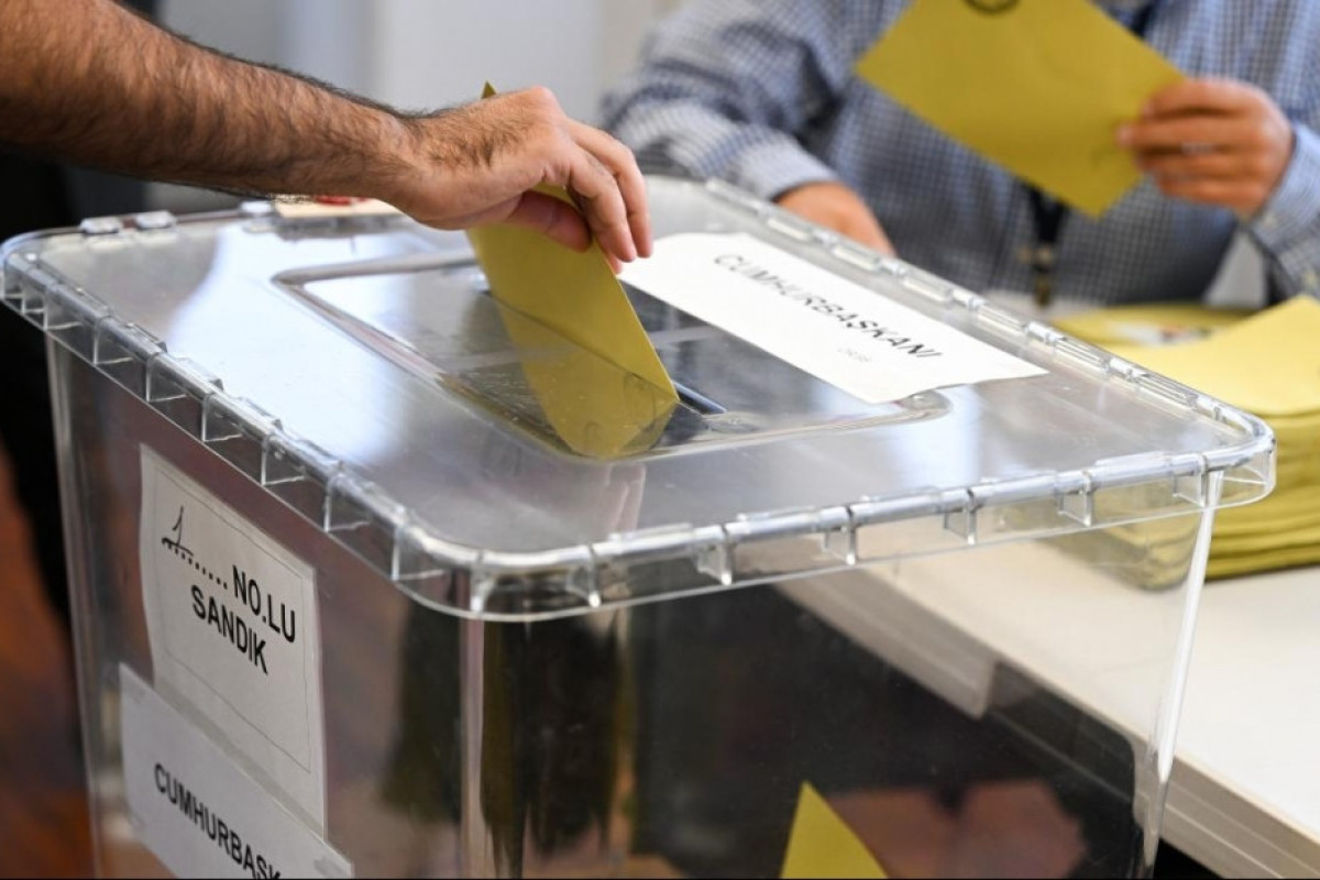 Türkiyə prezidenti seçkilərində xaricdə səs verənlərin sayı 1 milyon 400 mini ötüb