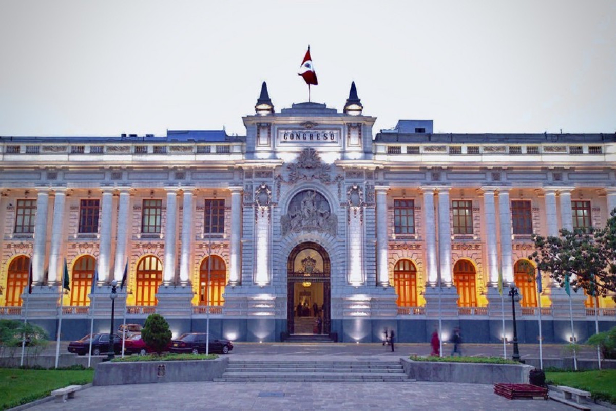 Peru Konqresi Meksika Prezidentini “persona non qrata” elan edib