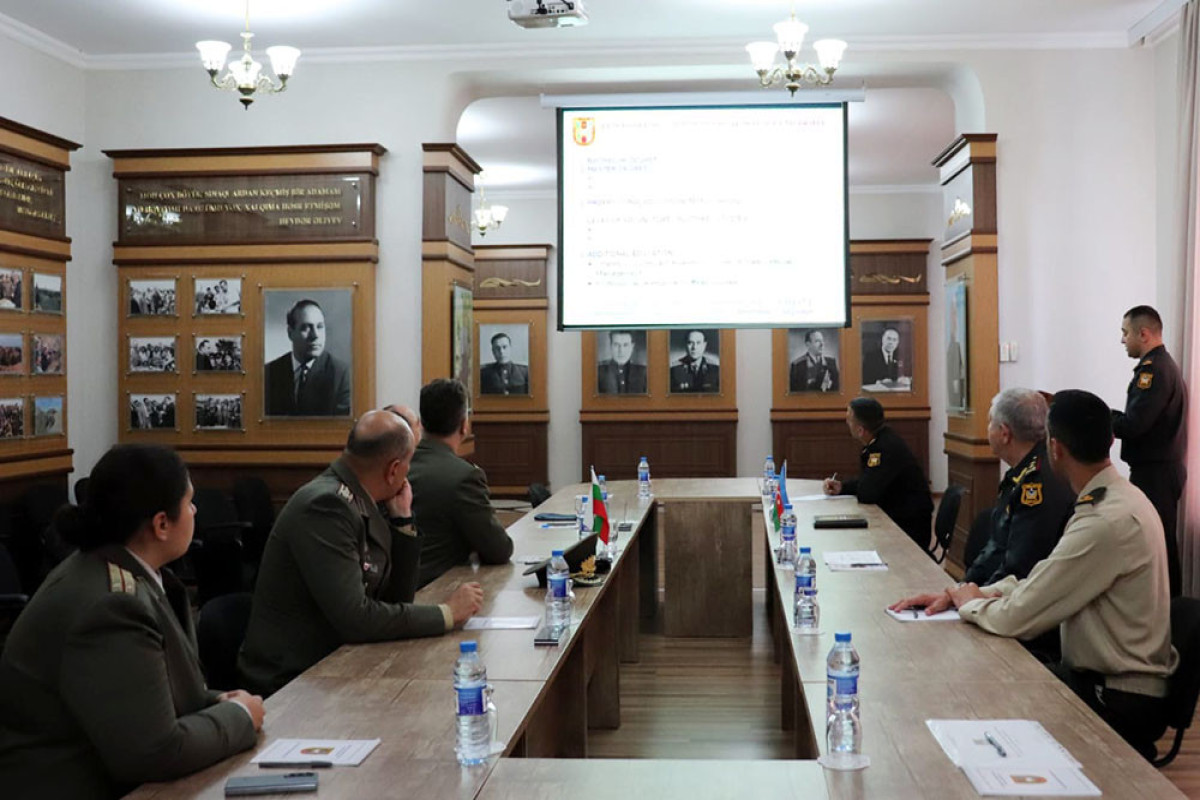 Azərbaycanla Bolqarıstan arasında hərbi təhsil sahəsində əməkdaşlıq müzakirə olunub