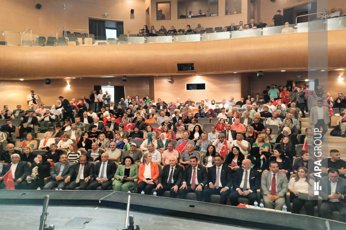 İzmirdə Türkiyə Cümhuriyyətinin 100-cü ili, Azərbaycanın müstəqilliyinin 105-ci ili münasibəti ilə tədbir keçirilib - FOTO 