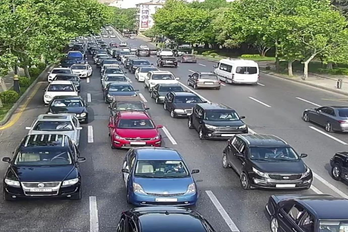 Paytaxtda sıxlıq müşahidə edilən yollar - SİYAHI 