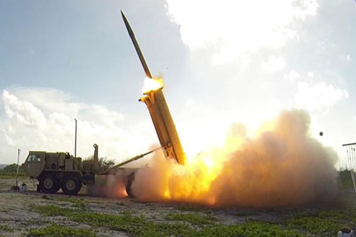 İran yeni ballistik raketini təqdim edib