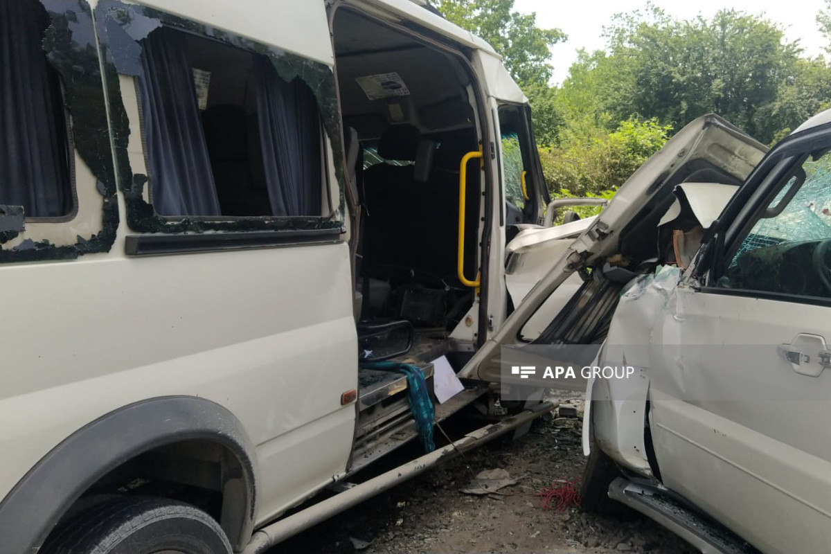 В Азербайджане в ДТП с участием микроавтобуса пострадали 20 человек - ФОТО -ОБНОВЛЕНО 